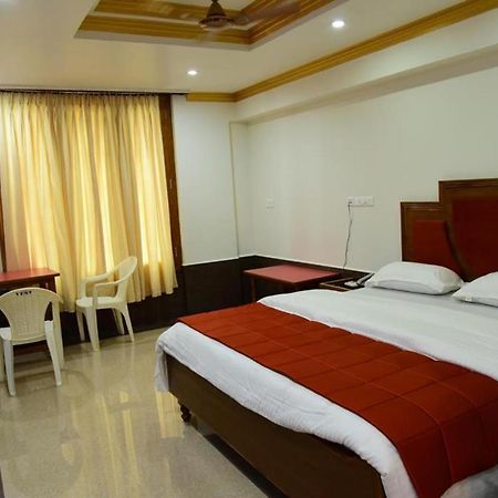 Hotel Chembiyan Pudukkottai Exterior photo