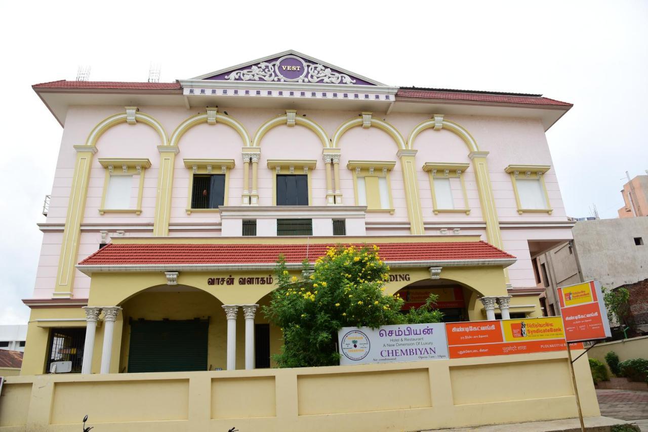 Hotel Chembiyan Pudukkottai Exterior photo
