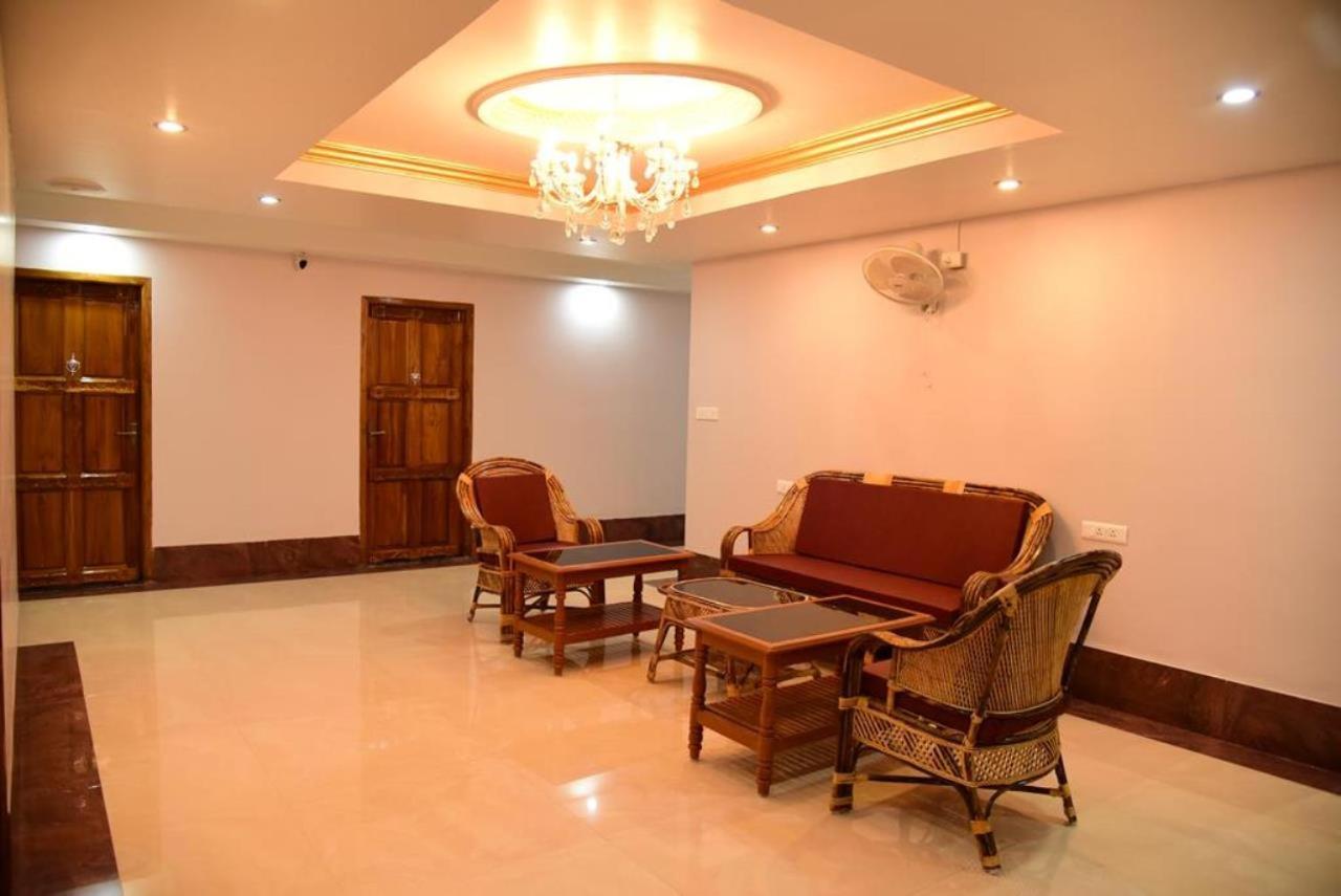 Hotel Chembiyan Pudukkottai Exterior photo